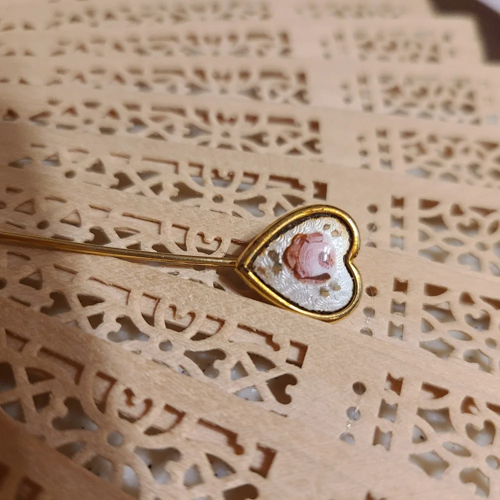 Gold Heart-Shaped Brooch Hat Pin with Pink Accent